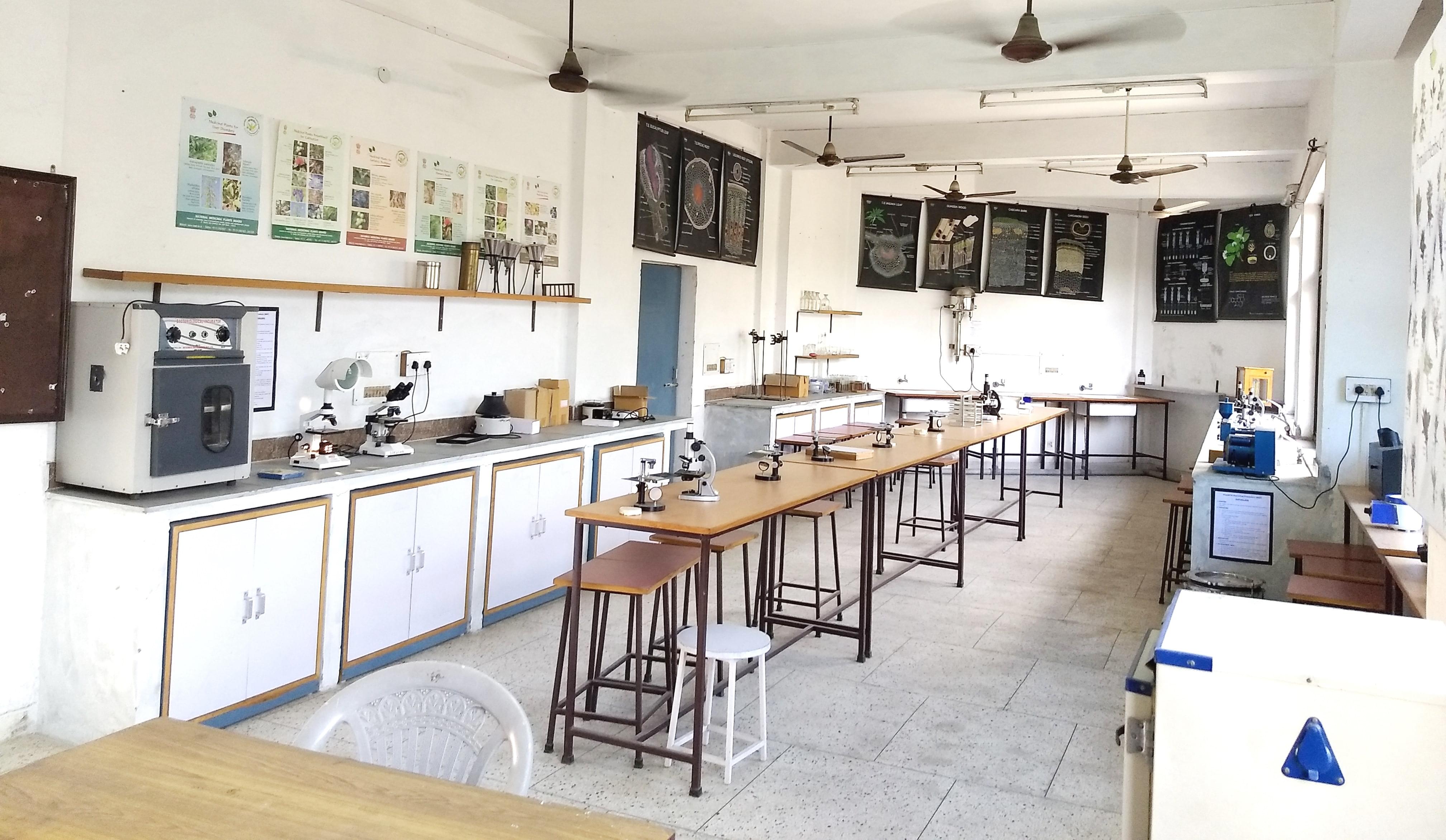 Ishan Educational Institutions Greater Noida Lab photo 3